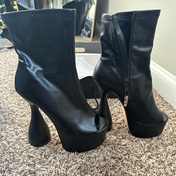 Somewhere To Be Booties - Black - Picture 8 of 9